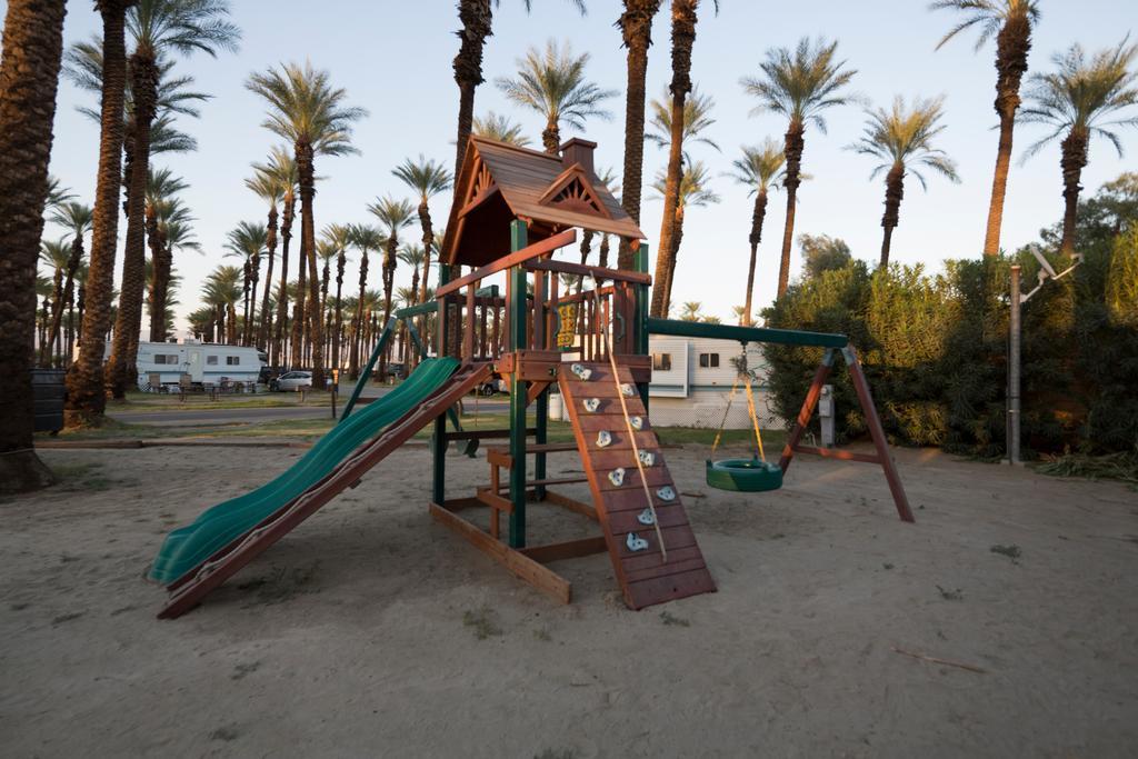 Palm Springs Camping Resort Cabin 3 팜데저트 외부 사진